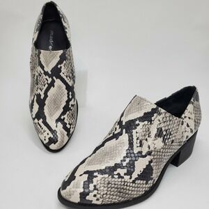 Madden Girl Fashion Ankle‎ Bootie Womens Sz 6 Bruin Black White Snakeskin Print